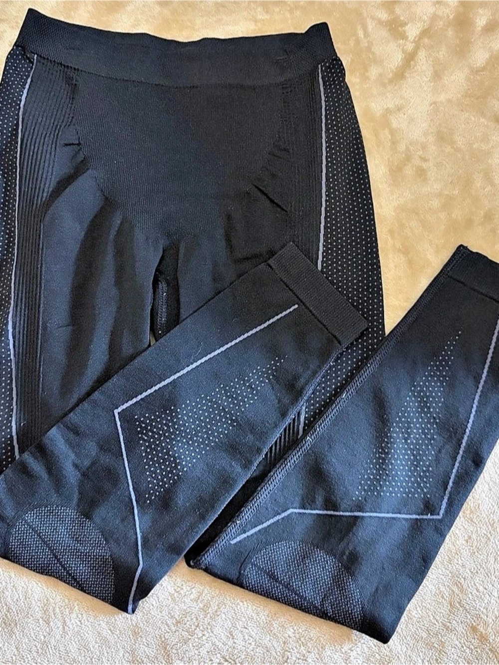 UTO Women's Black Athletic Leggings Like New